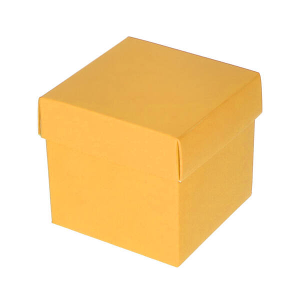 Bonbondozen CubeBox® geel (deksel opgezet) met goud karton (2 maten)