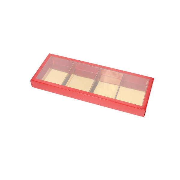 Chocoladeletterdozen 4-vaks (4xGK1) met deksel glanzend rood en inlay metallic goud 135x360x30 mm FSC